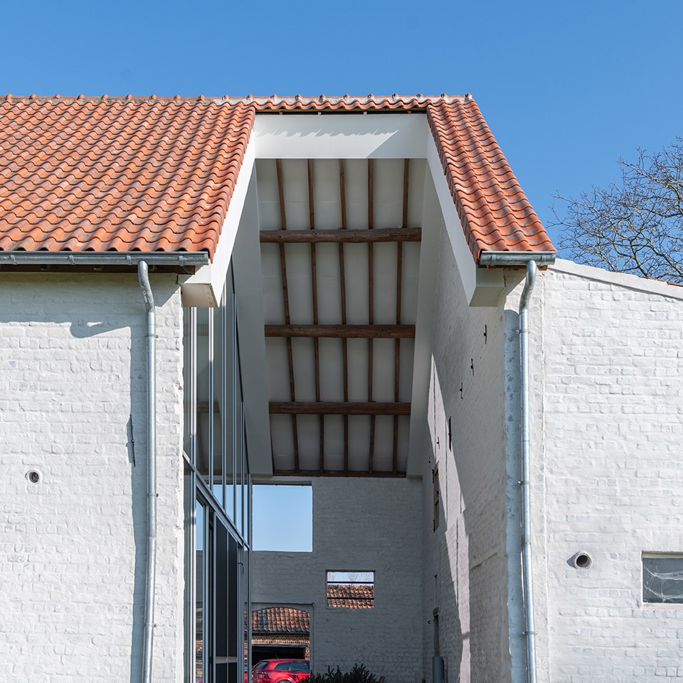 hinge farmhouse by objekt architecten