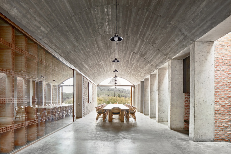 Mont Ras Winery by Jorge Vidal Studio