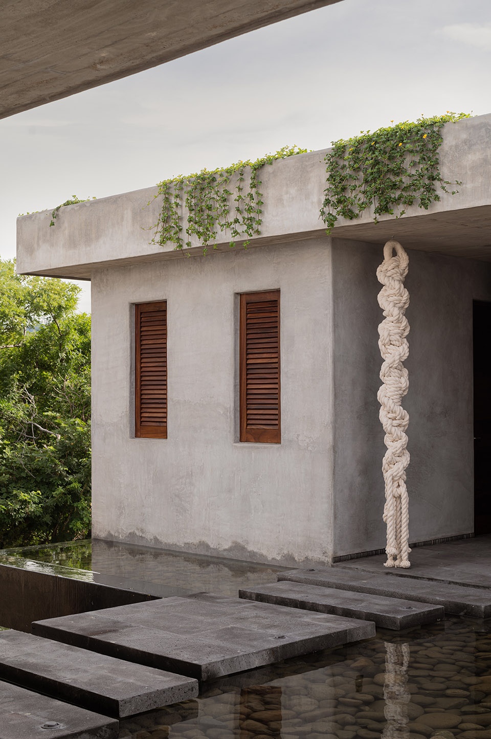 CASA MATEO by Zozaya Arquitectos
