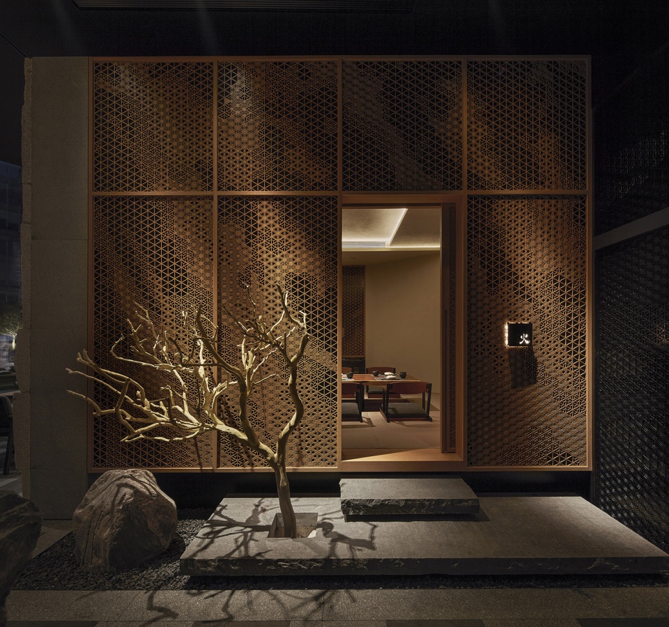 Akari by okamoto deguchi design