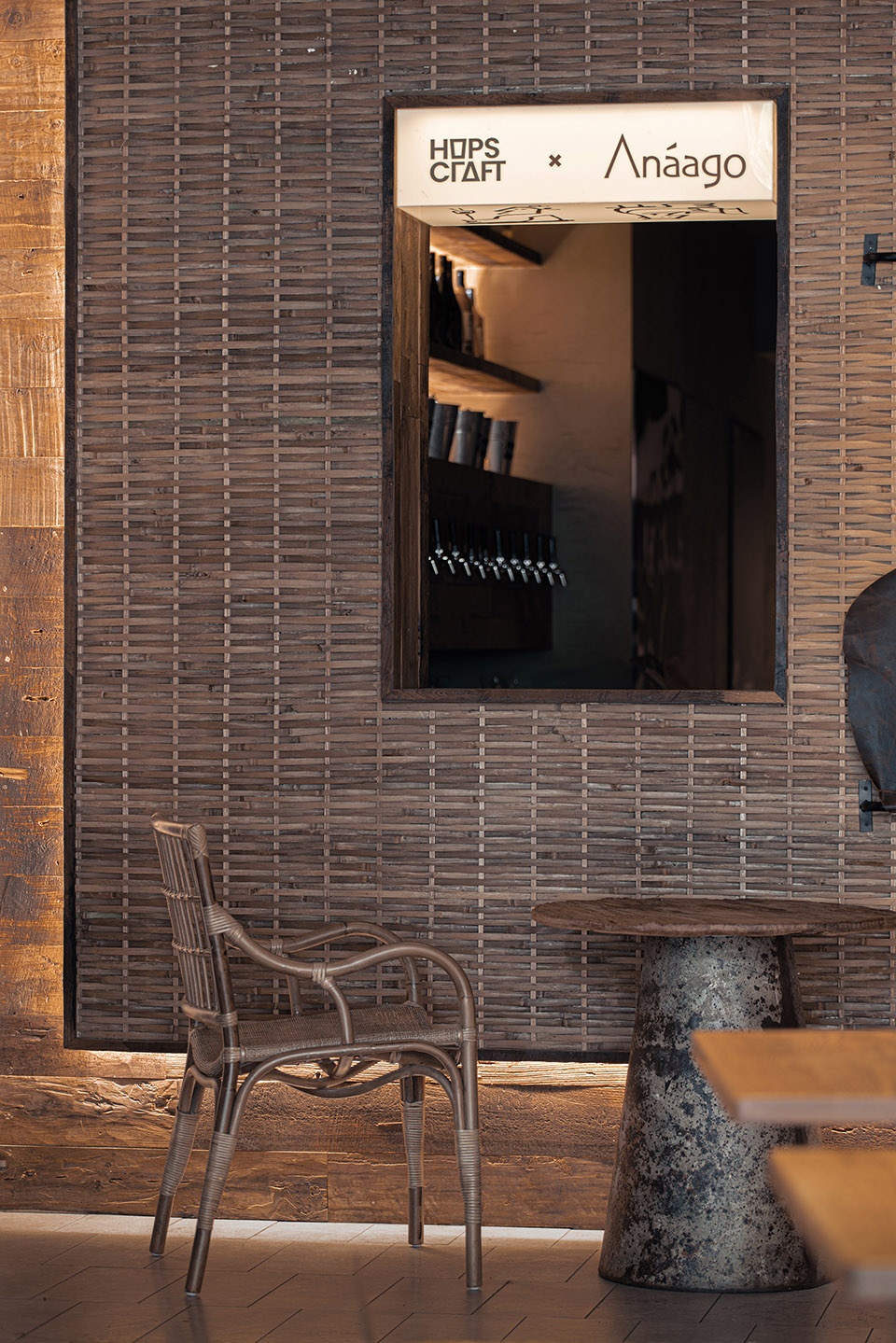 Anaago Bistro China by VARI Design