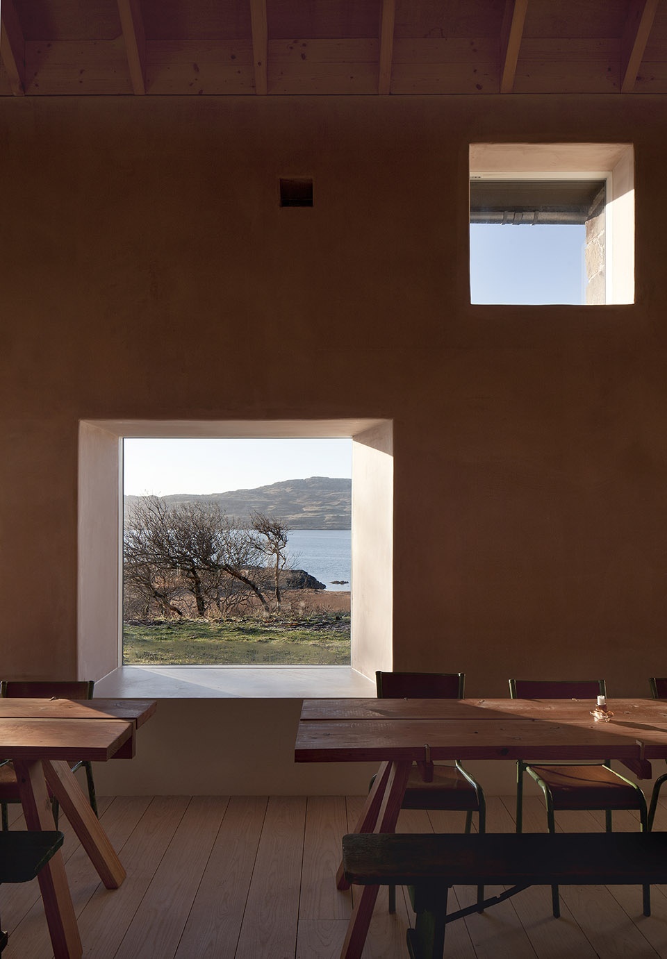 Community dining hall Croft 3 by Architect fardaa