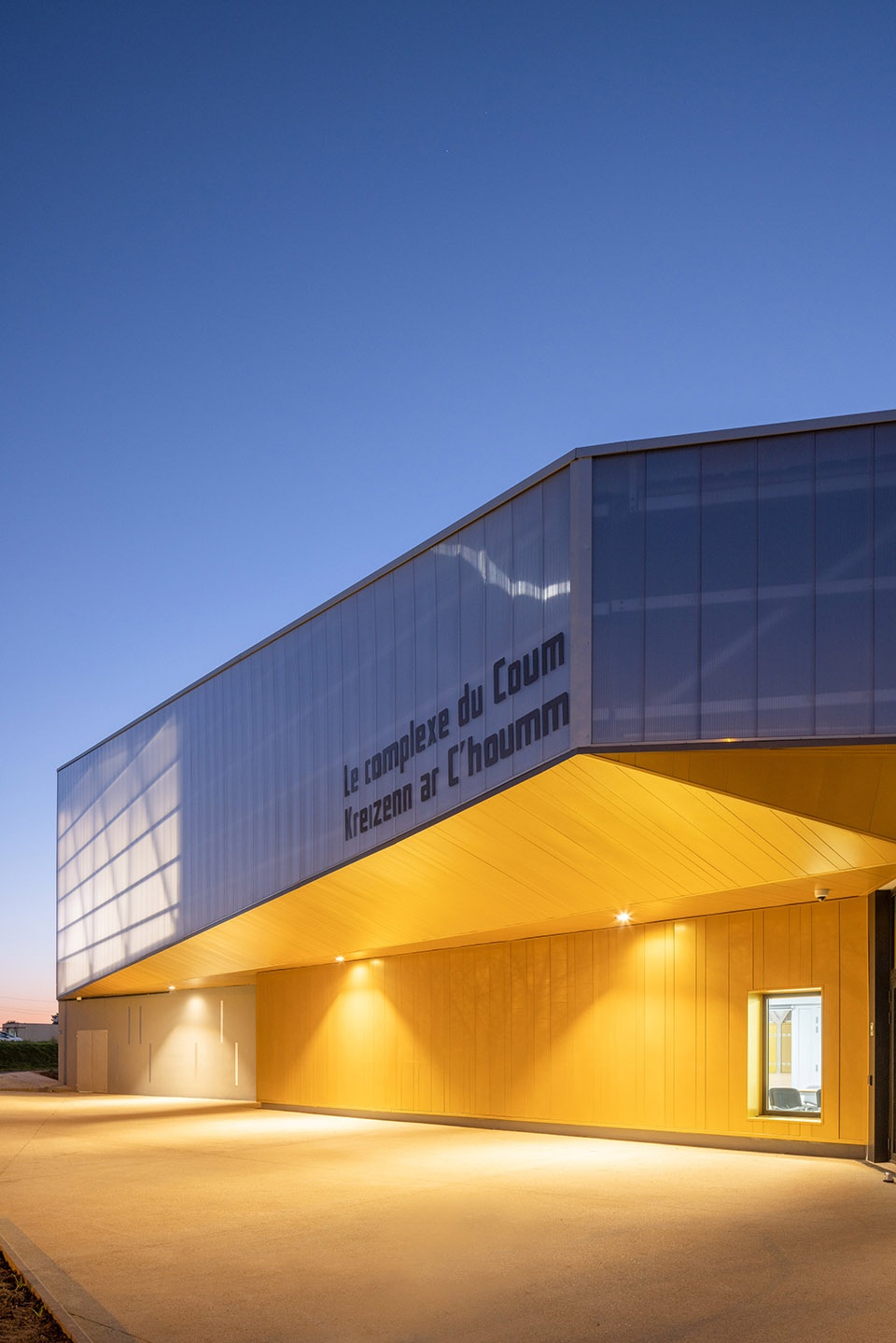 Renovation and extension of the Coum sports complex by ENO Architectes