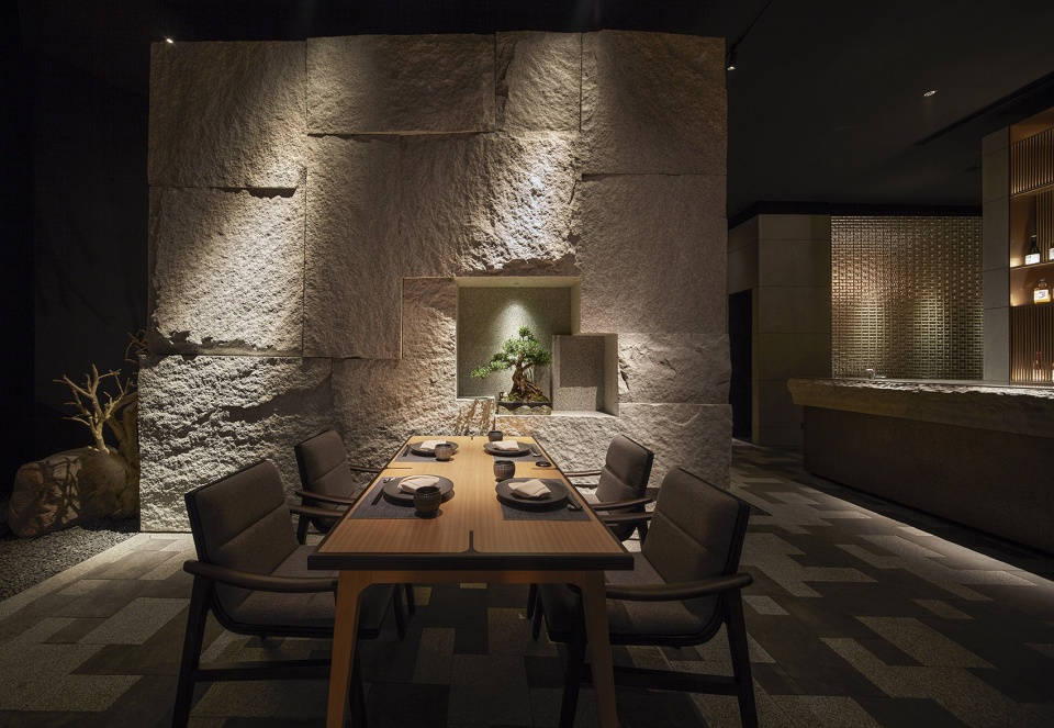 Akari by okamoto deguchi design