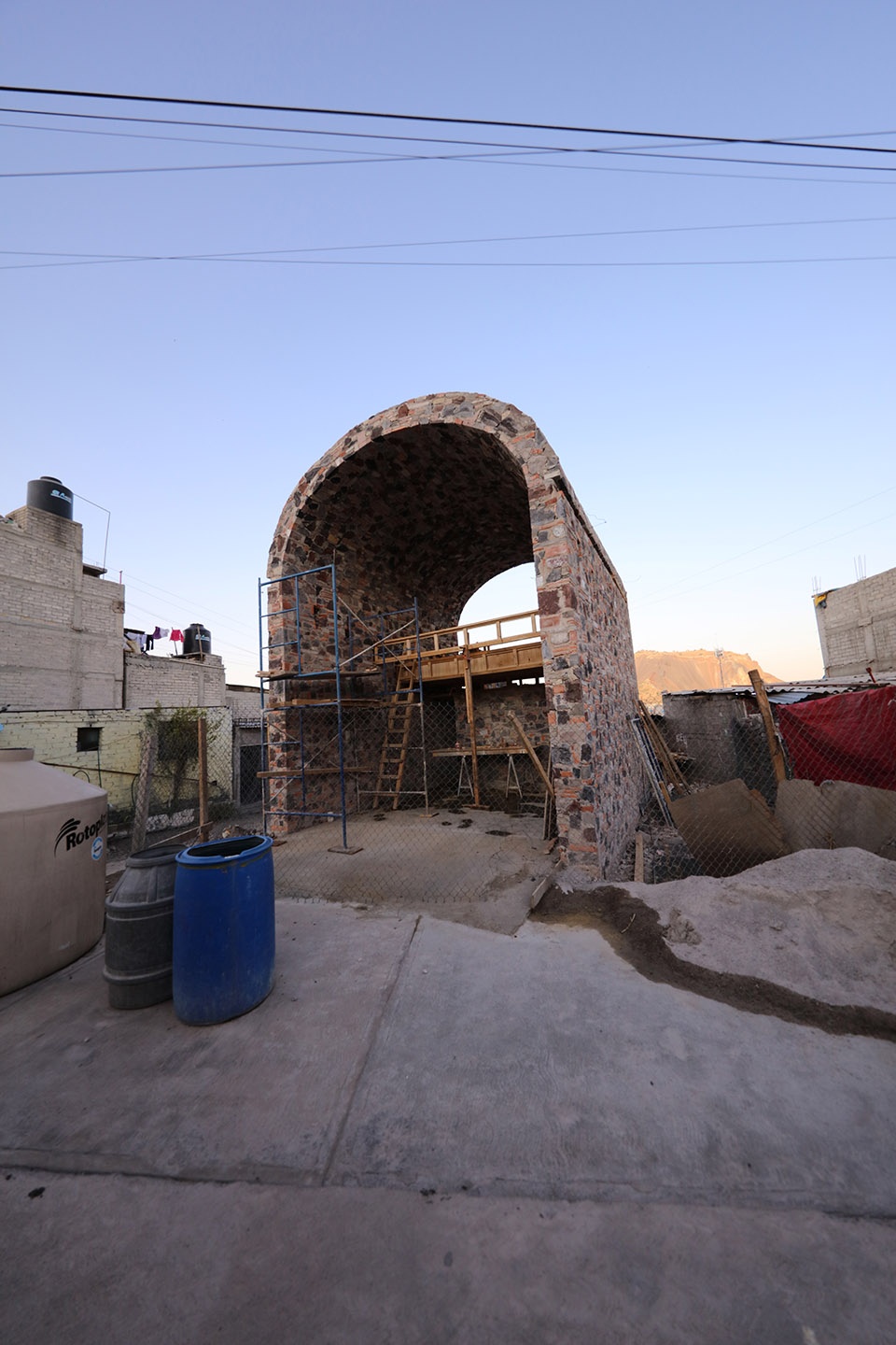 Kithara Music Public Kiosk by TO Arquitectura