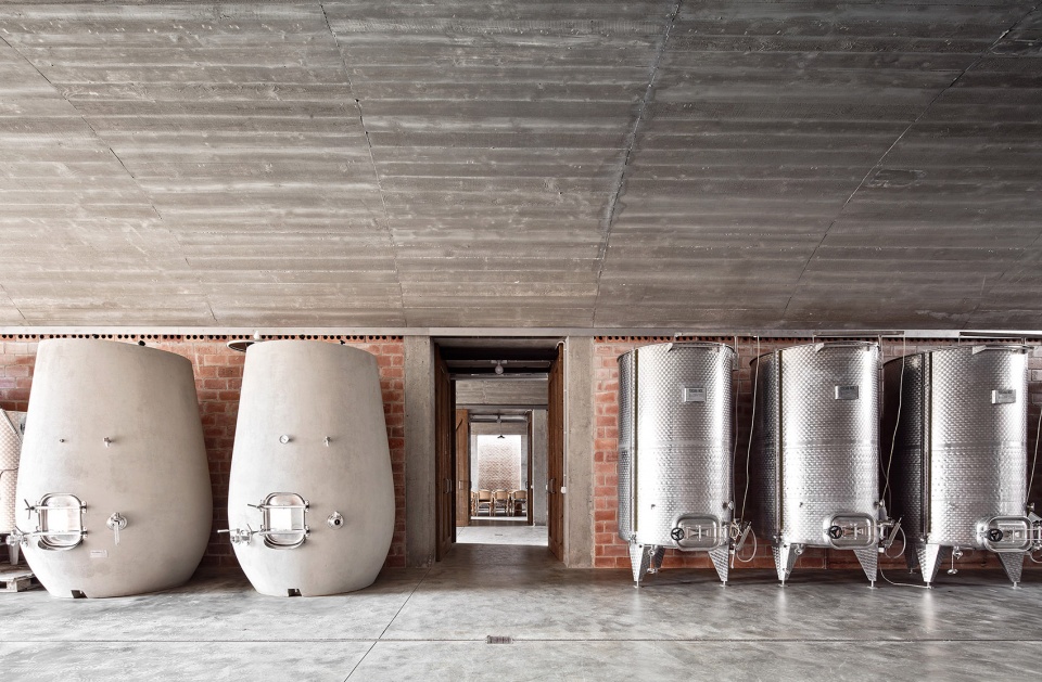 Mont Ras Winery by Jorge Vidal Studio