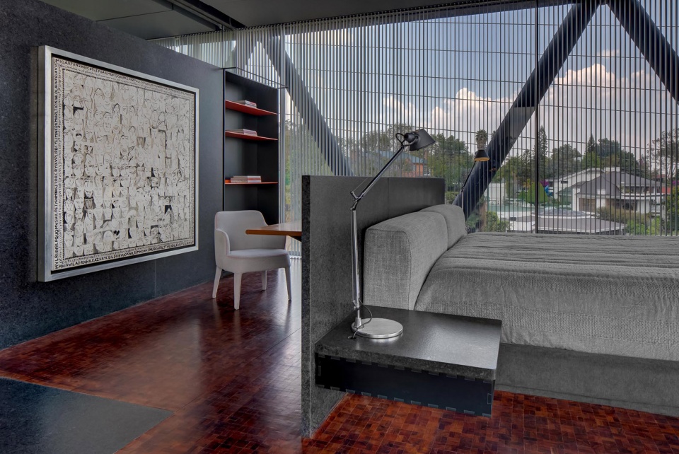 CH73 House by LBR A