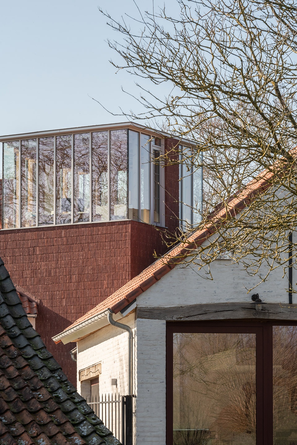 hinge farmhouse by objekt architecten