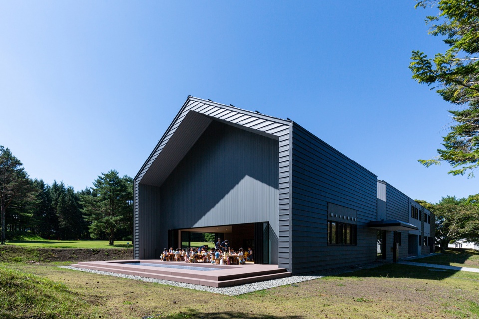 ub nursery by hibinosekkei youji no shiro kids design labo