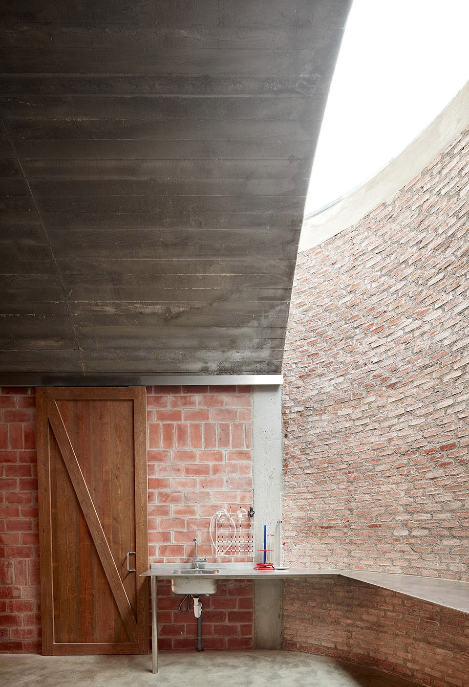 Mont Ras Winery by Jorge Vidal Studio kf7