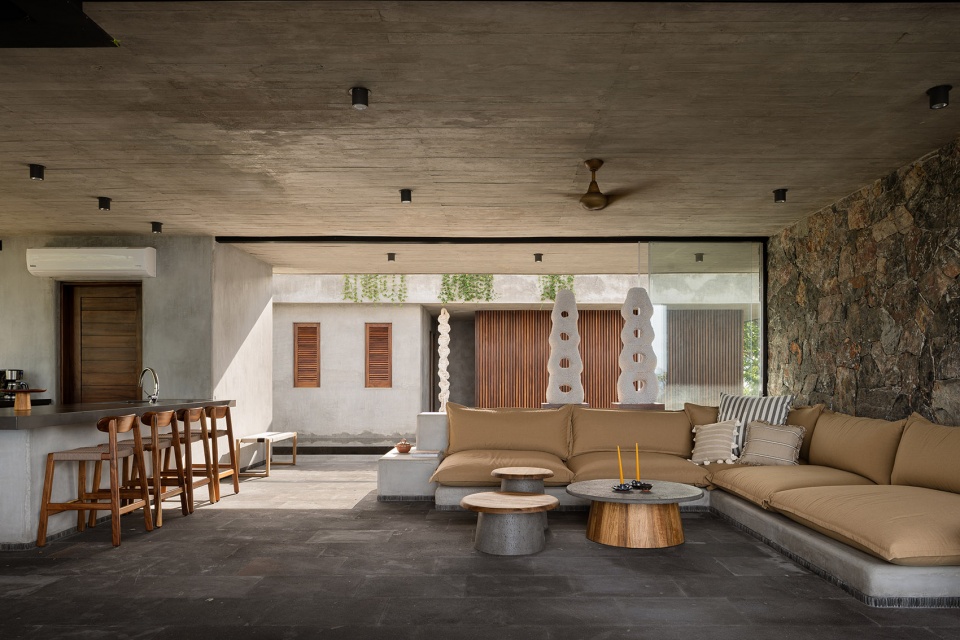 CASA MATEO by Zozaya Arquitectos