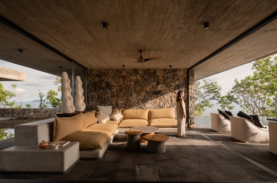 CASA MATEO by Zozaya Arquitectos