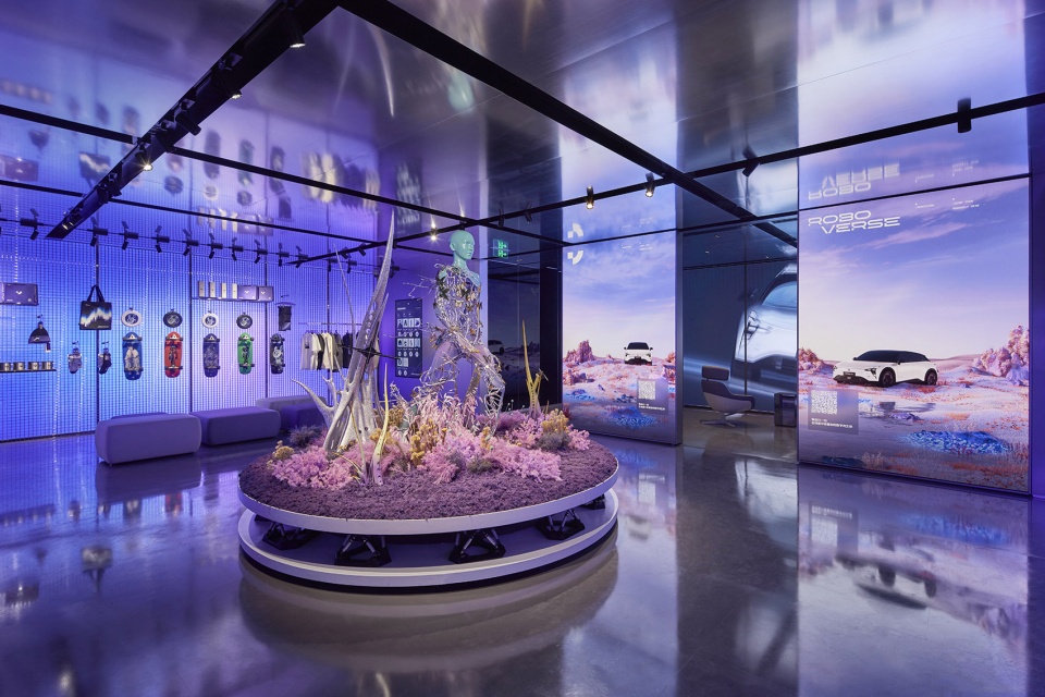 Jidu s new experience center ROBOVERSE Beijing by Gensler