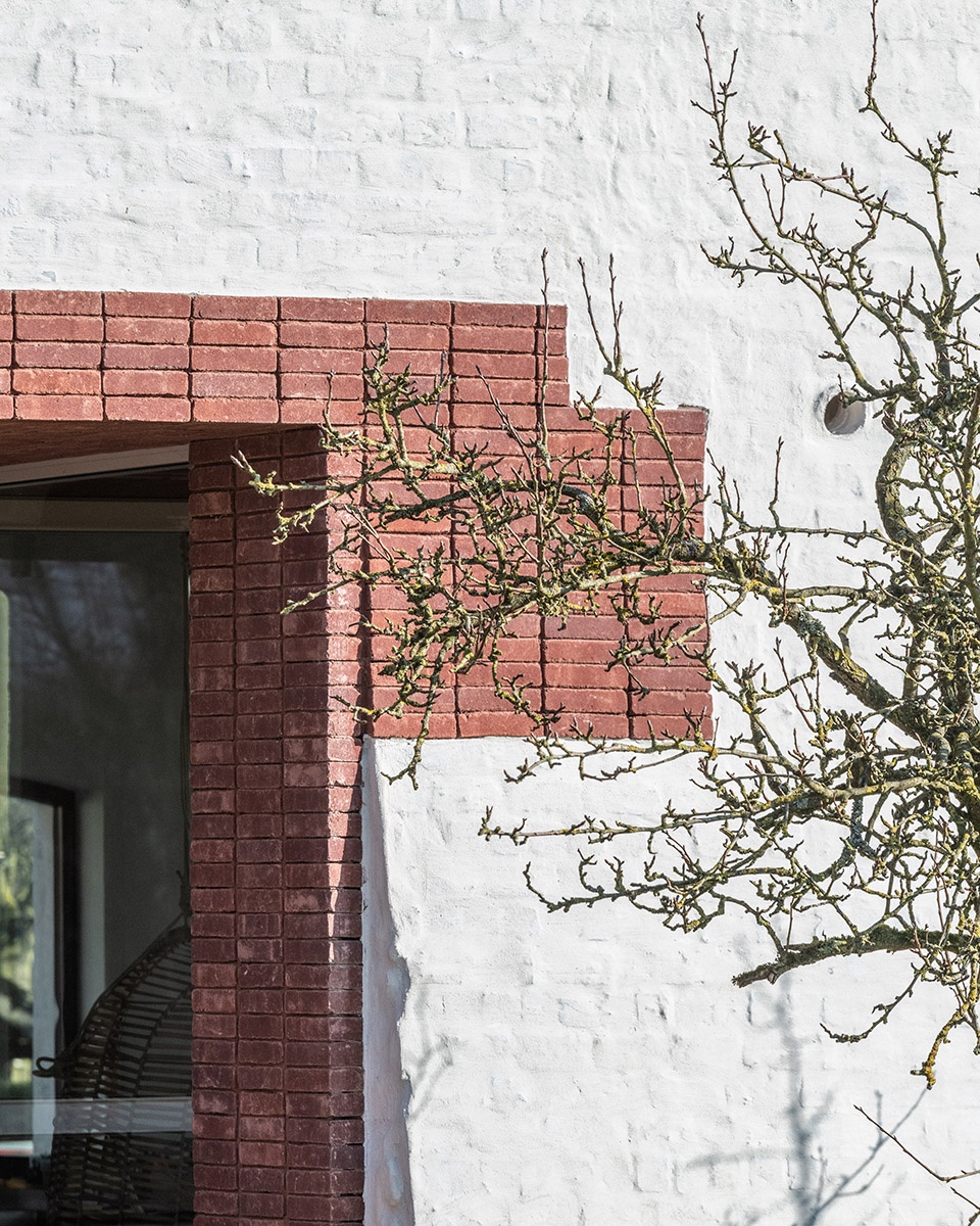 hinge farmhouse by objekt architecten