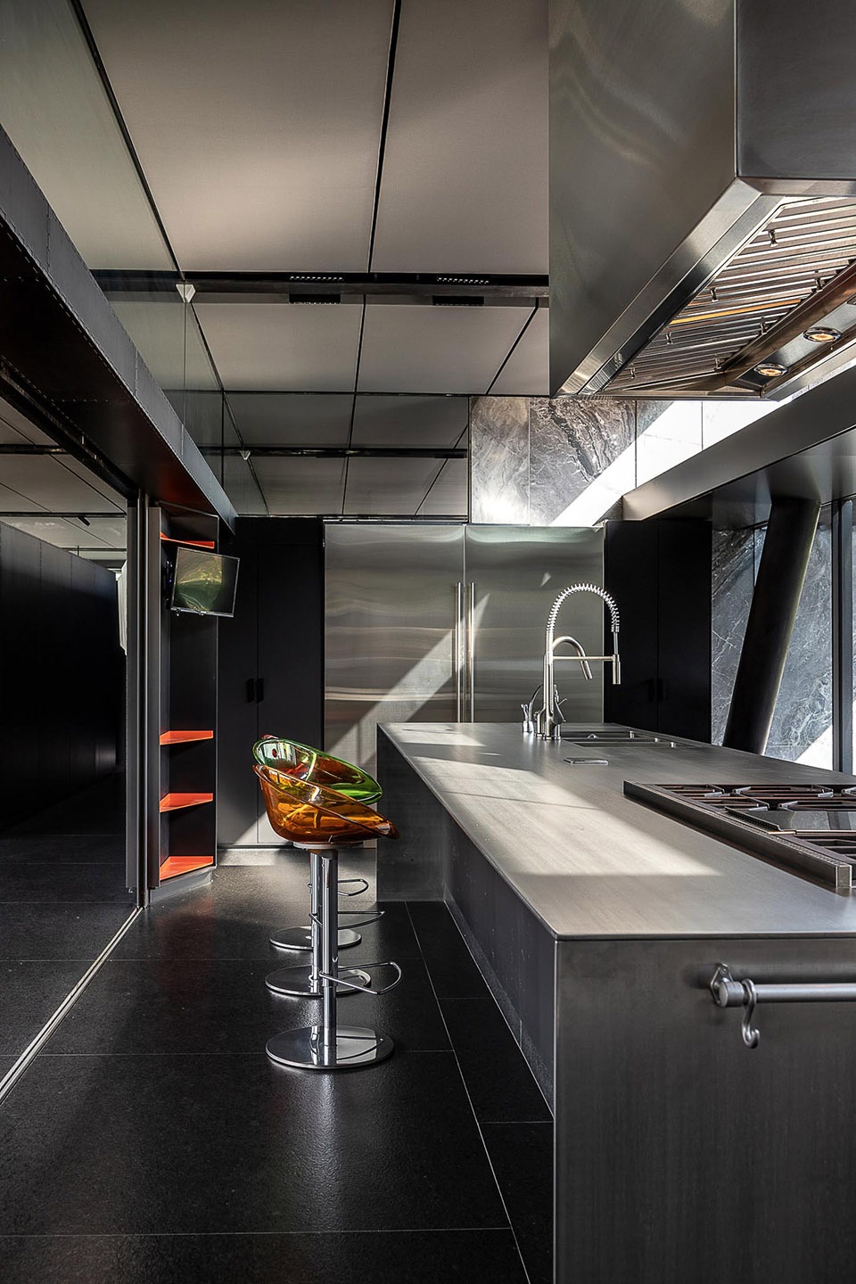 CH73 House by LBR A