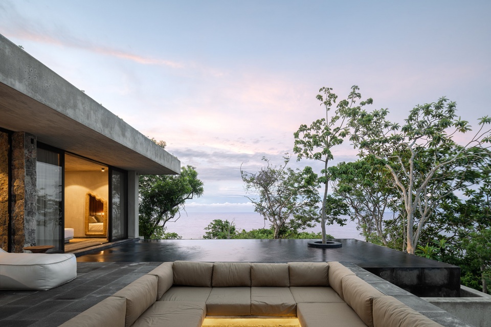 CASA MATEO by Zozaya Arquitectos
