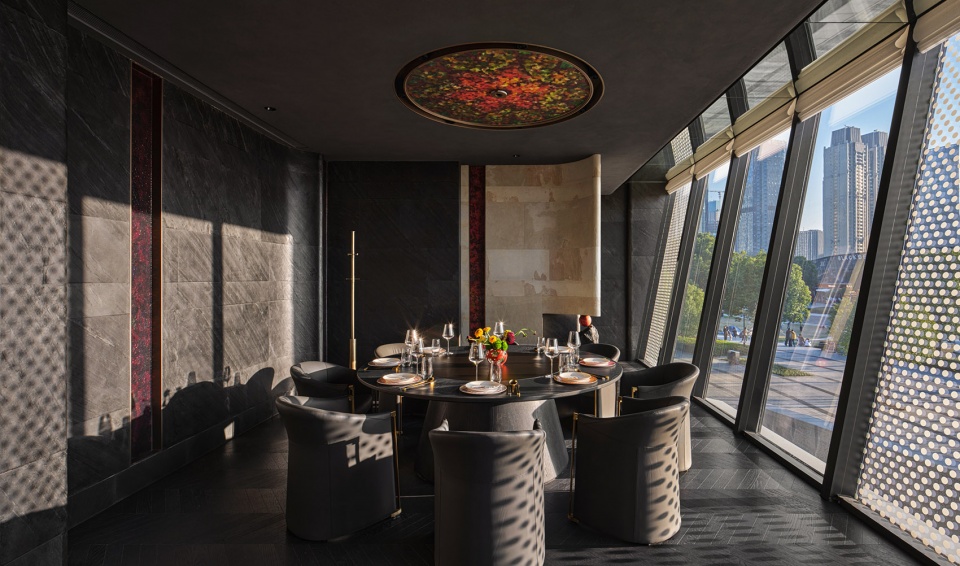 Yuejiangnan China by Hangzhou Wuxing Youxing Design