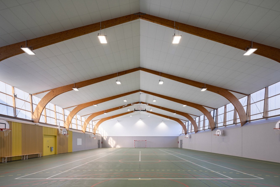 Renovation and extension of the Coum sports complex by ENO Architectes