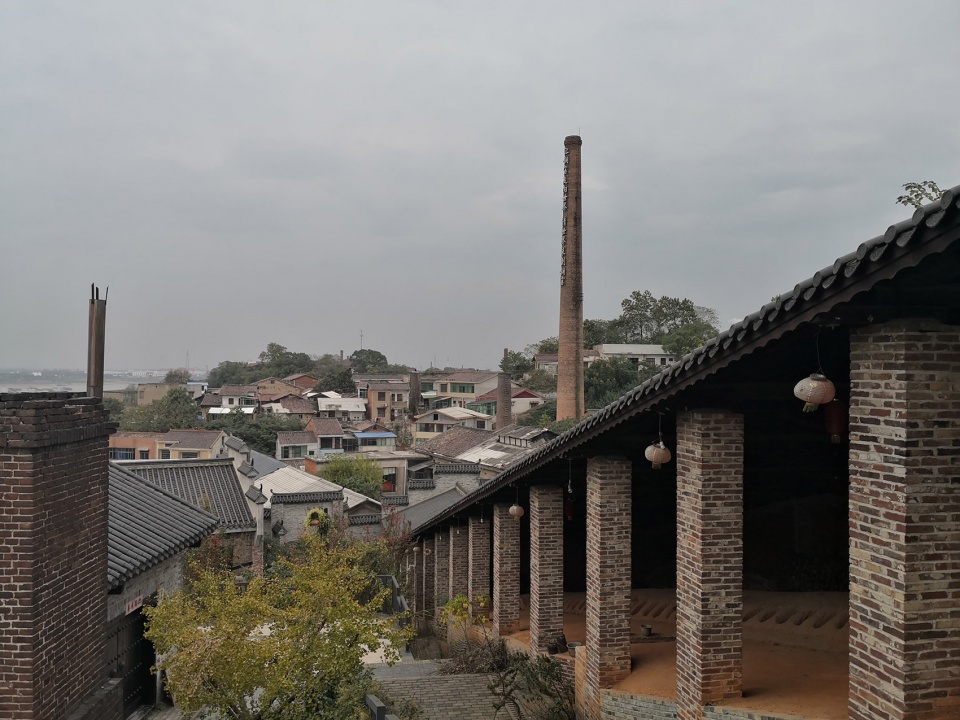 tongguan kiln site museum by luo jin studio