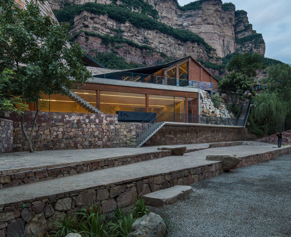 taihang xinyu art museum by wang chong studio