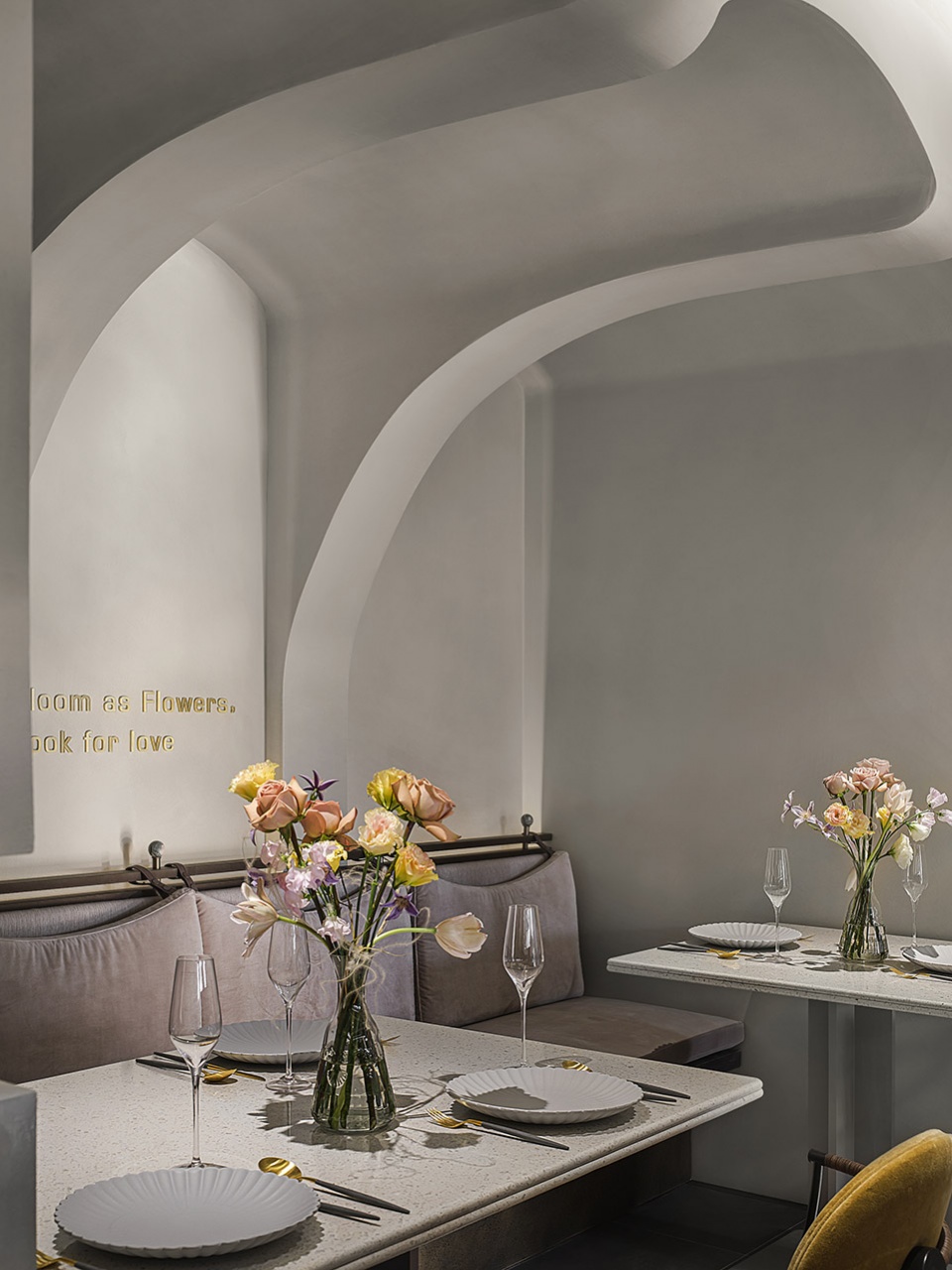 tomacado restaurant by liang architecture studio