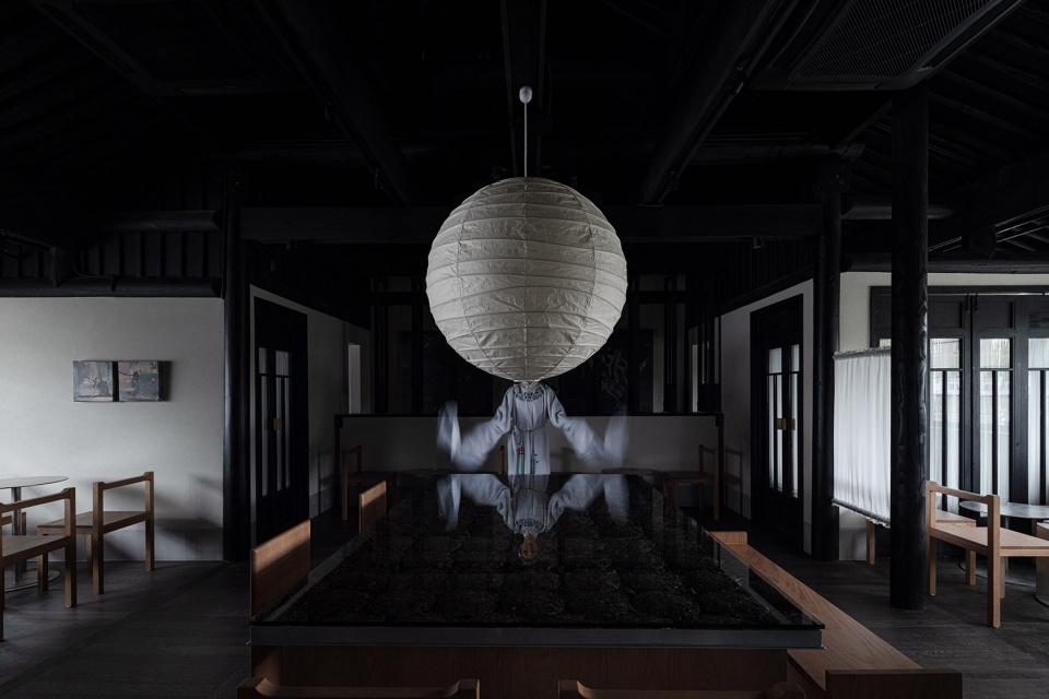 j bwill cha ji by water team design
