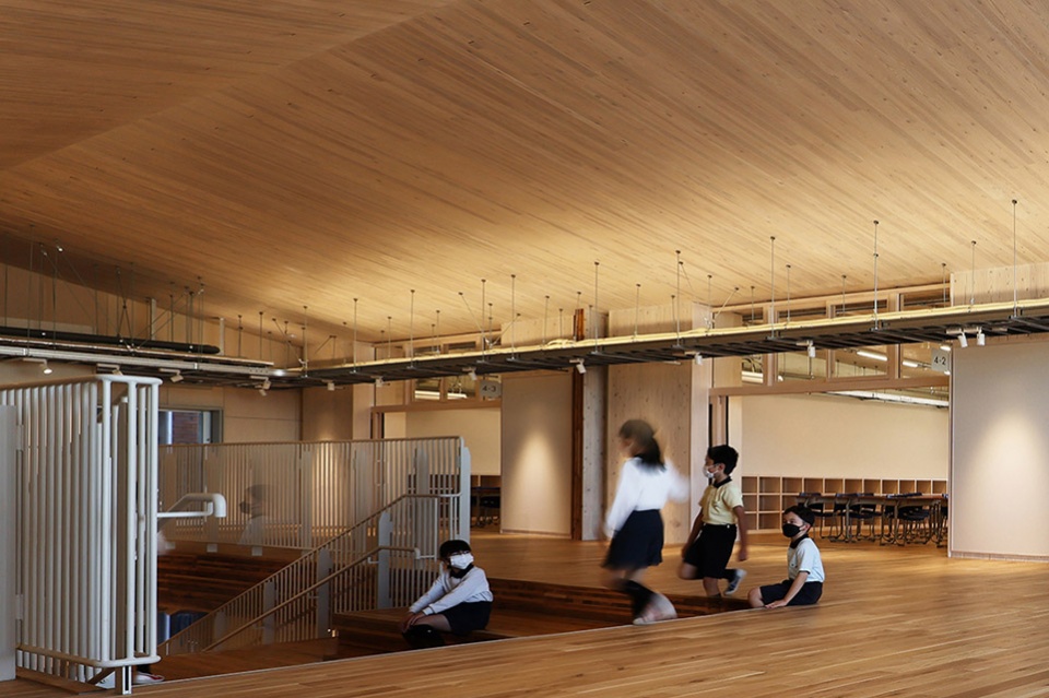 showa gakuin elementary school west wing by nikken sekkei ltd