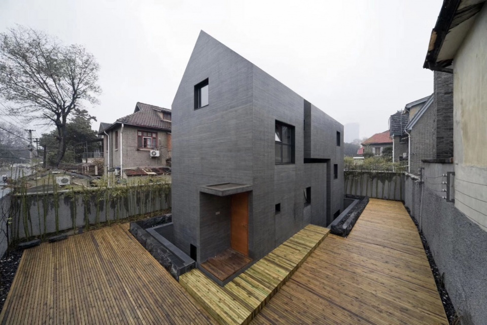 Architectural concretesuper weatherproof repair and protection process 4
