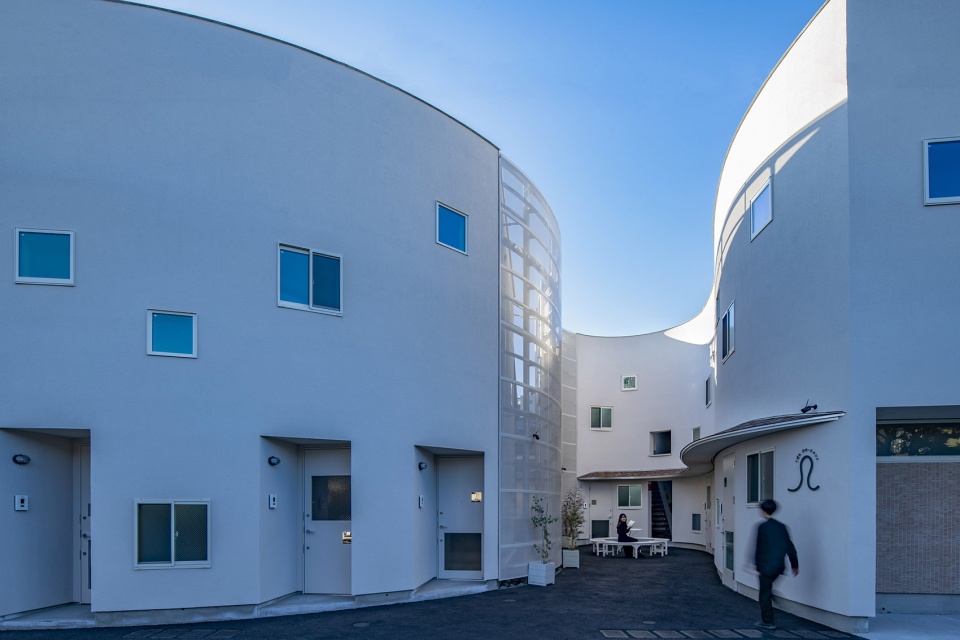 Kubomi Apartments by Organic Design Inc
