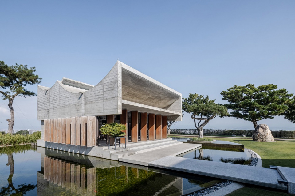 Watermoon Tea House by Behet Bondzio Lin Architekten