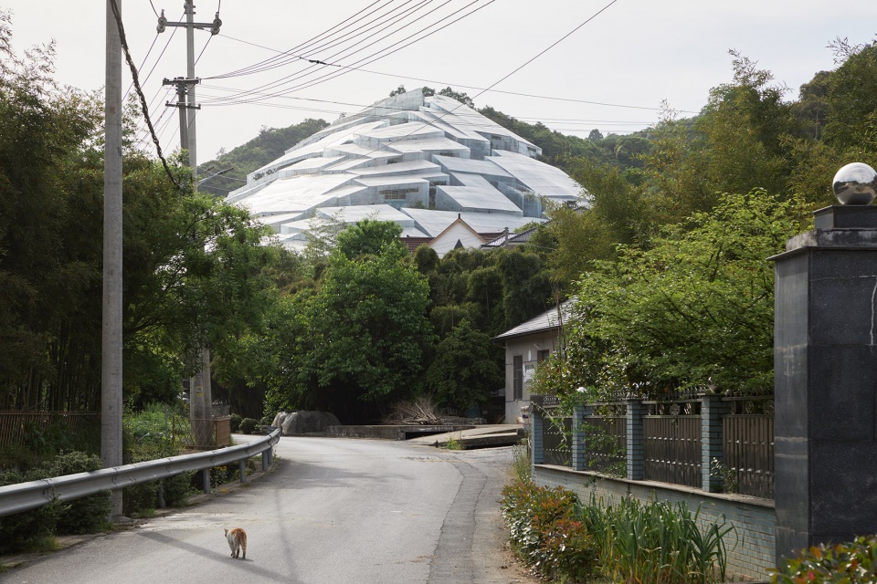 art museum under the mountain by kejia mei