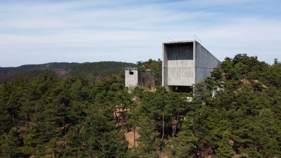Sayuwon park pavilions by Alvaro Siza Photography by William Mulvihill
