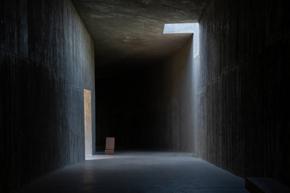 Sayuwon park pavilions by Alvaro Siza Photography by William Mulvihill