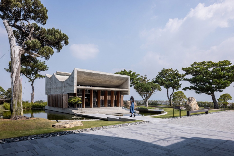 Watermoon Tea House by Behet Bondzio Lin Architekten