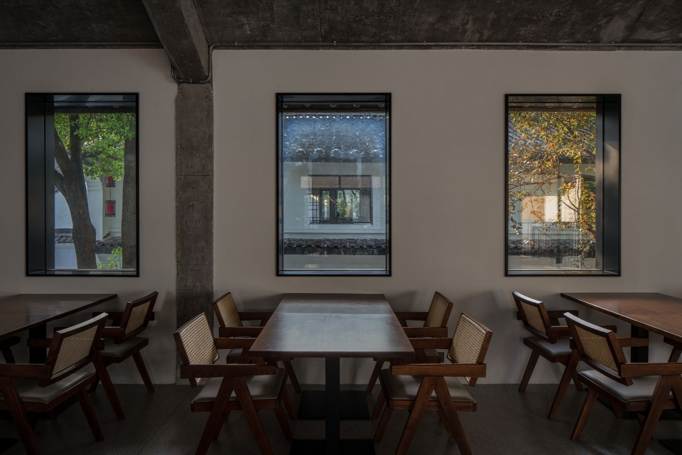 villa moon restaurant by forme