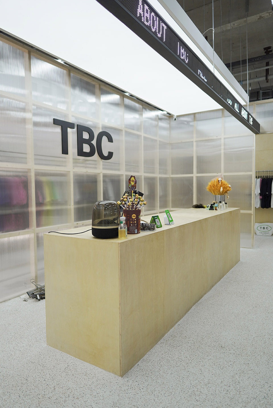 TBC Buyer Shop China by LLLOOK STUDIO pih