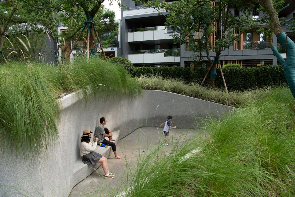 WATERLINE PARK China by Lab D H Shanghai