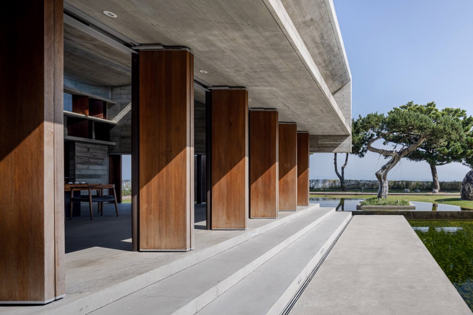 Watermoon Tea House by Behet Bondzio Lin Architekten