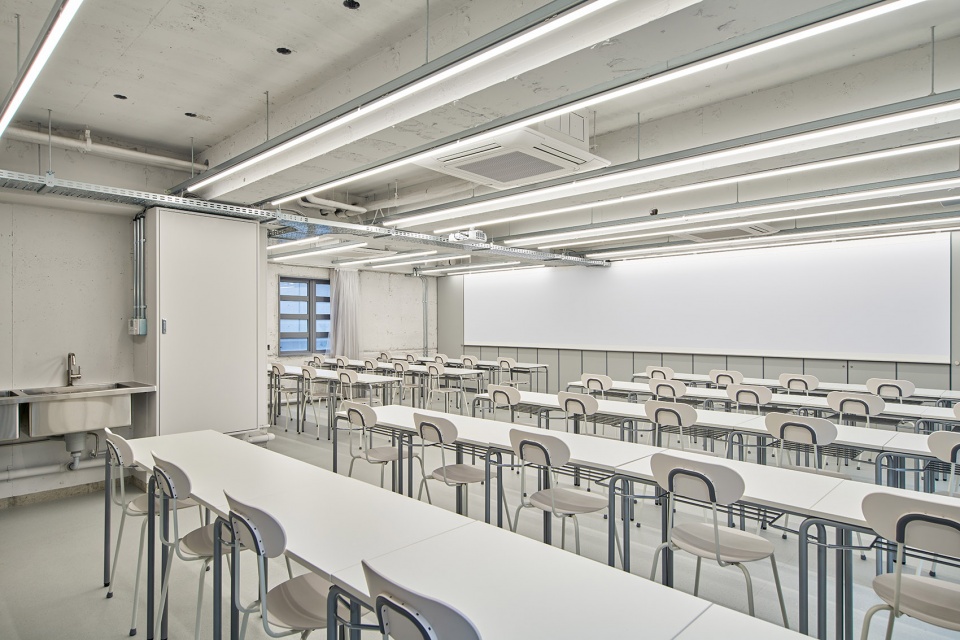 Kuwasawa Design School new educational facility by moss
