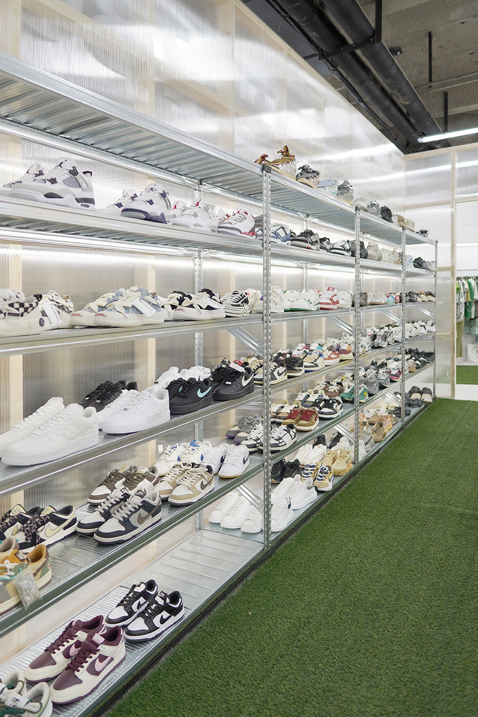 TBC Buyer Shop China by LLLOOK STUDIO