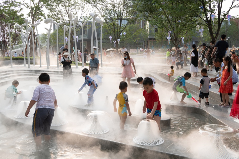 WATERLINE PARK China by Lab D H Shanghai