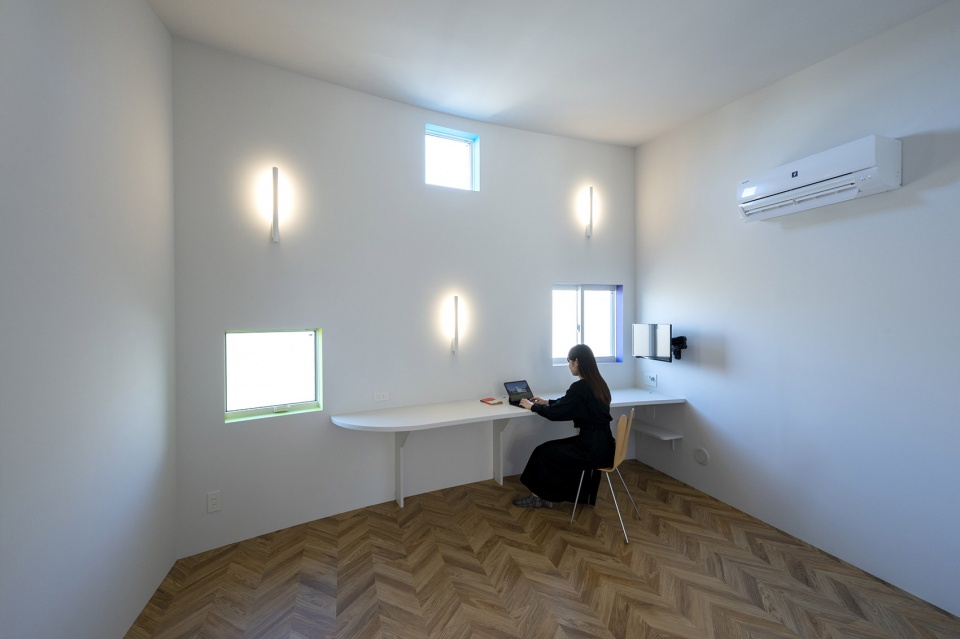 Kubomi Apartments by Organic Design Inc