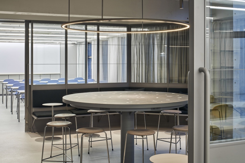Kuwasawa Design School new educational facility by moss