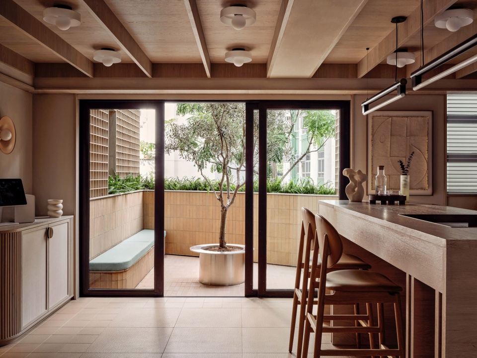 Ying nFlo奕凨 联图linehouse