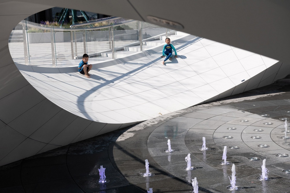 WATERLINE PARK China by Lab D H Shanghai