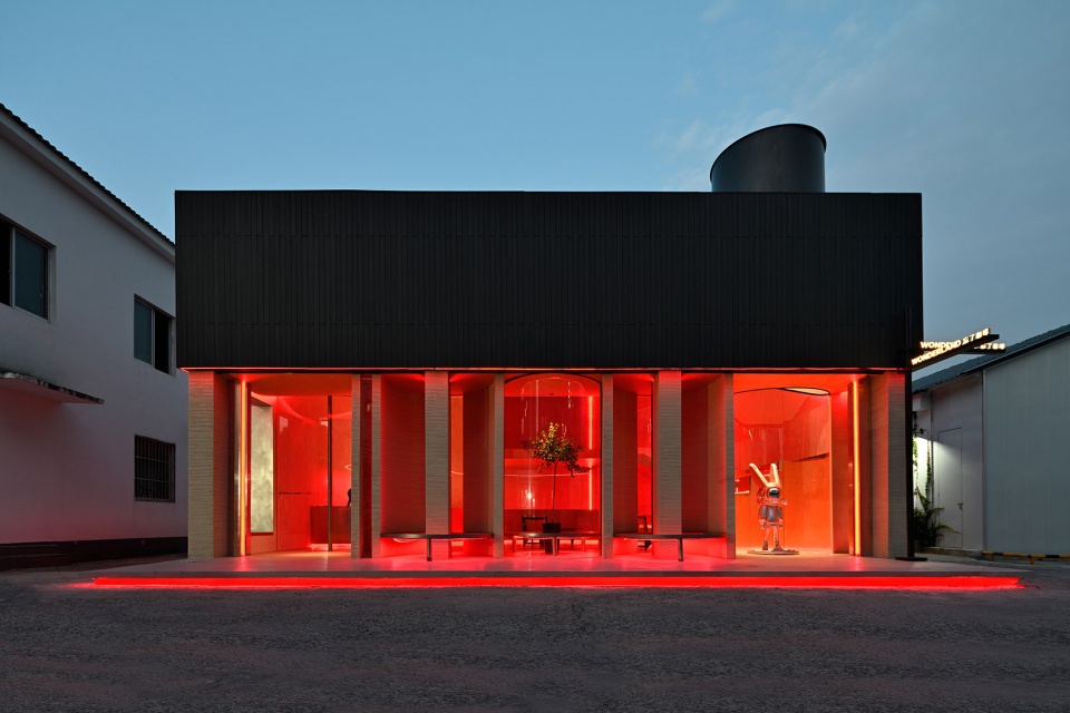 Wonderland Cafe China by XIAO DESIGN