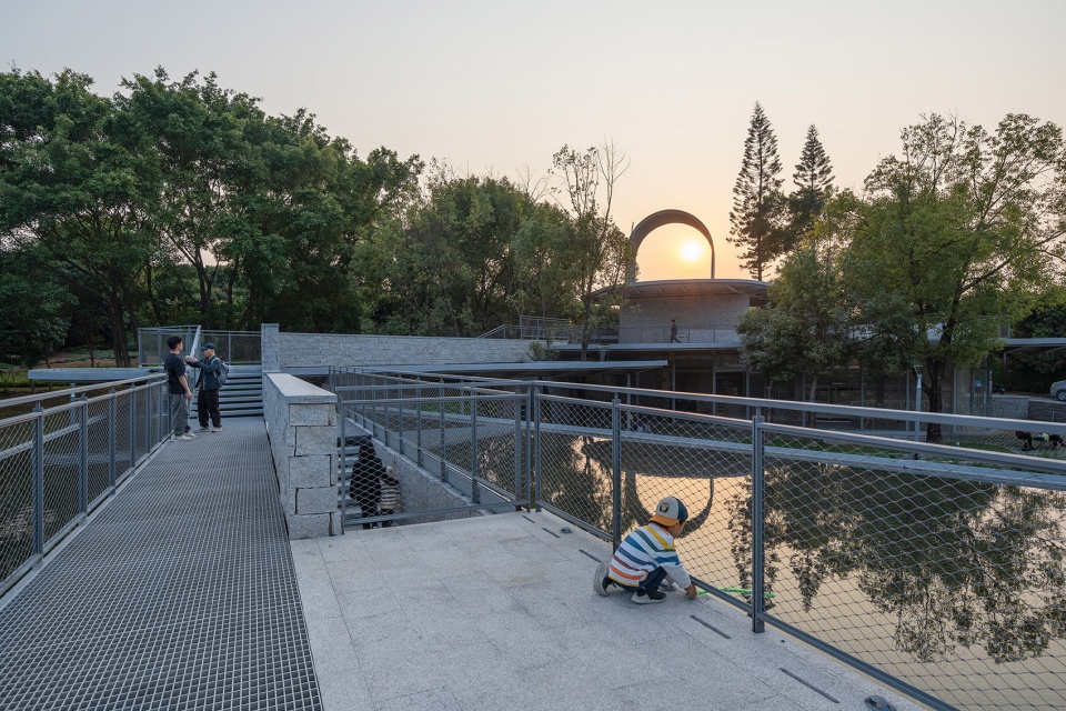 station of the xili lake greenway by original design studio tjad