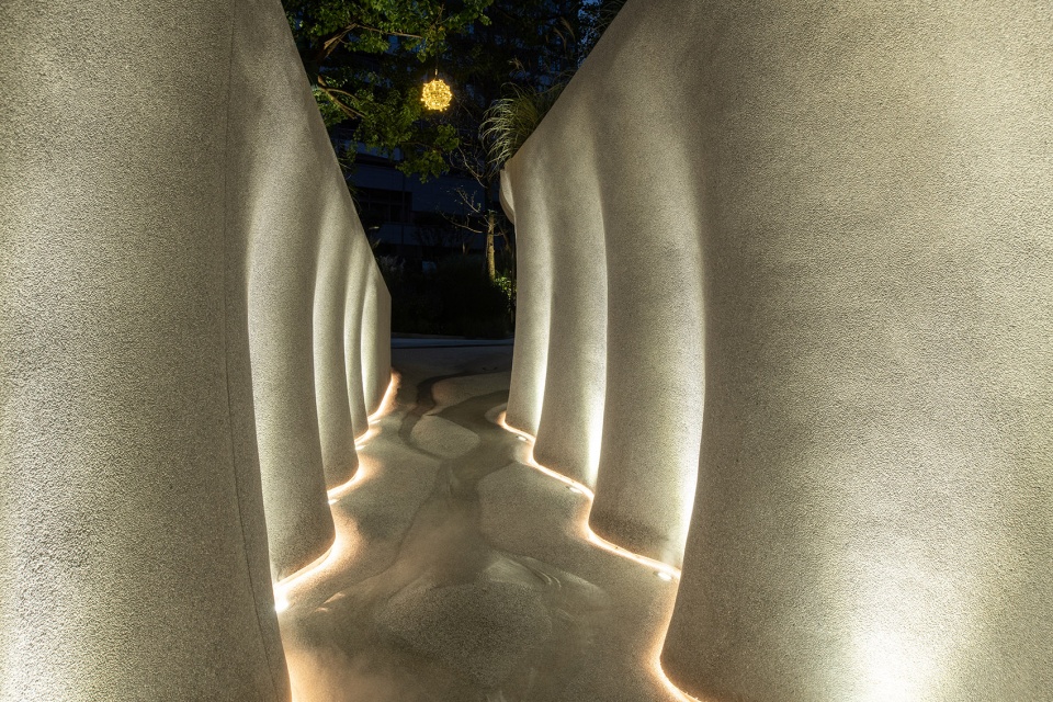 WATERLINE PARK China by Lab D H Shanghai