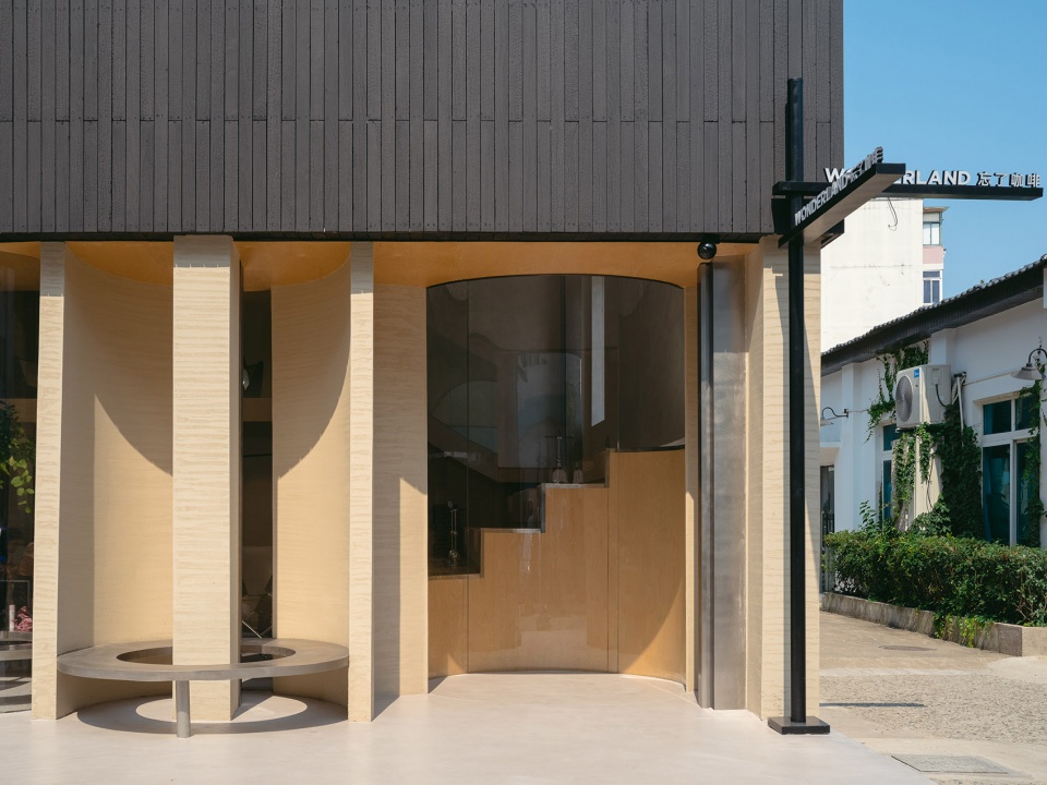 Wonderland Cafe China by XIAO DESIGN