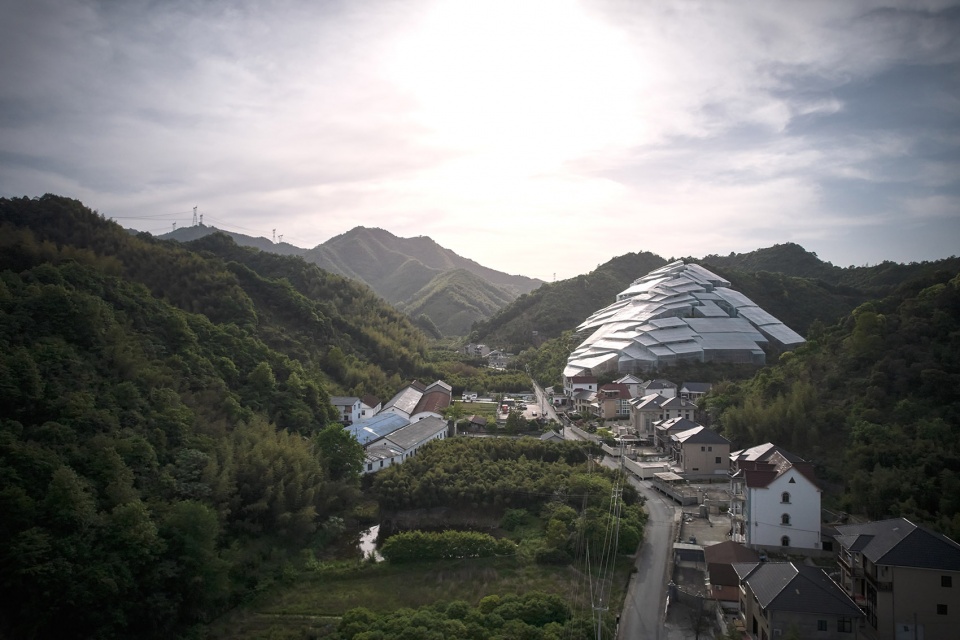 art museum under the mountain by kejia mei